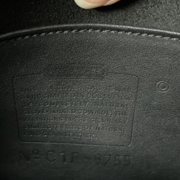 *SOLD* Vintage Coach Black Pocket Purse 9755 Crossbody Bag - Picture 9 of 9